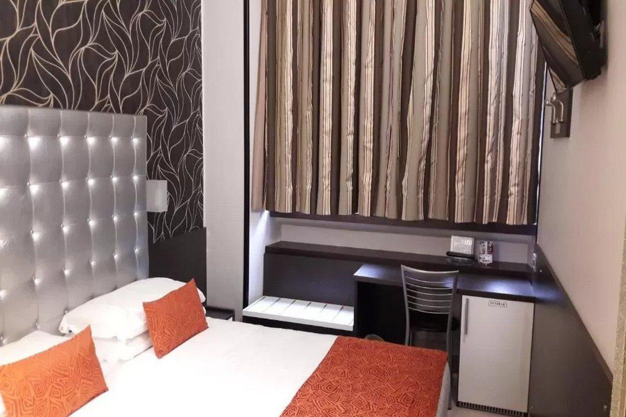 Hotel Piacenza Milaan Buitenkant foto
