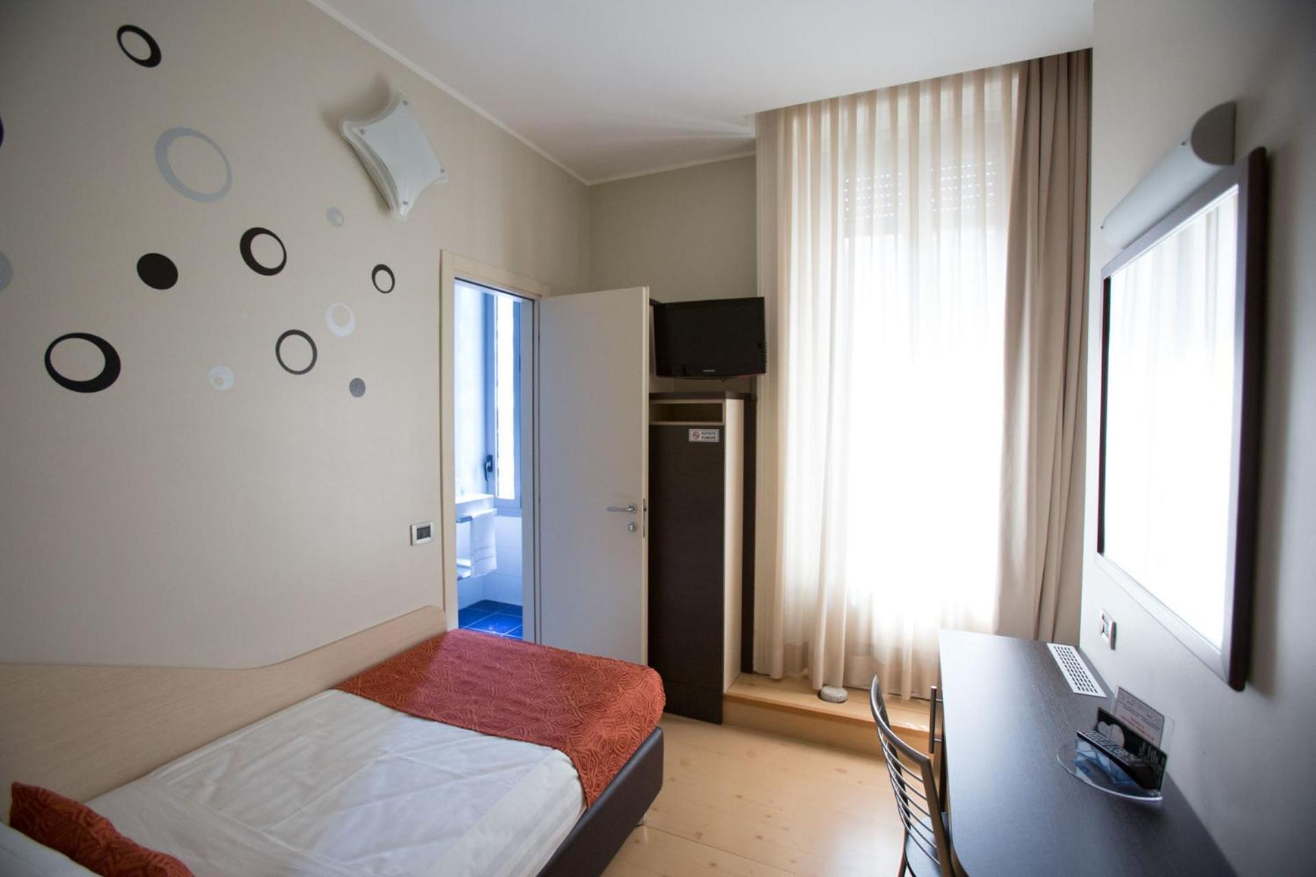 Hotel Piacenza Milaan Kamer foto
