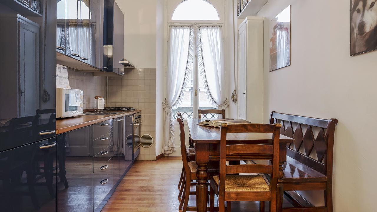 Hotel Piacenza Milaan Buitenkant foto