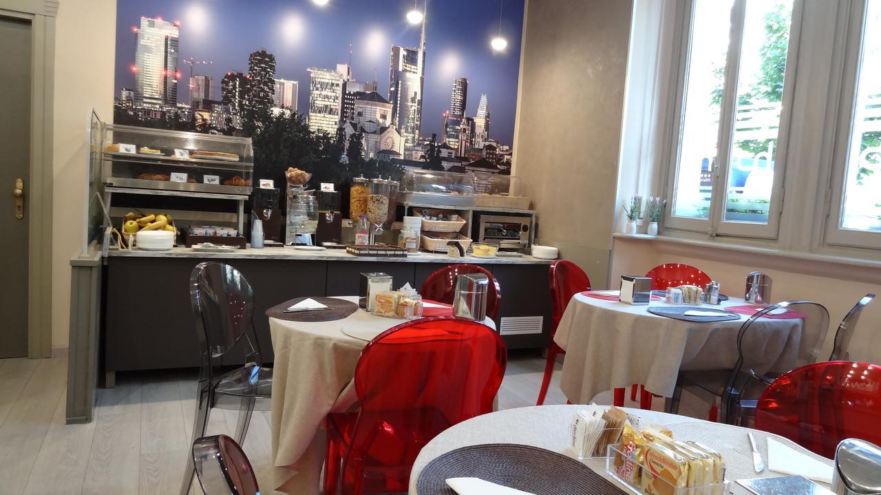 Hotel Piacenza Milaan Buitenkant foto
