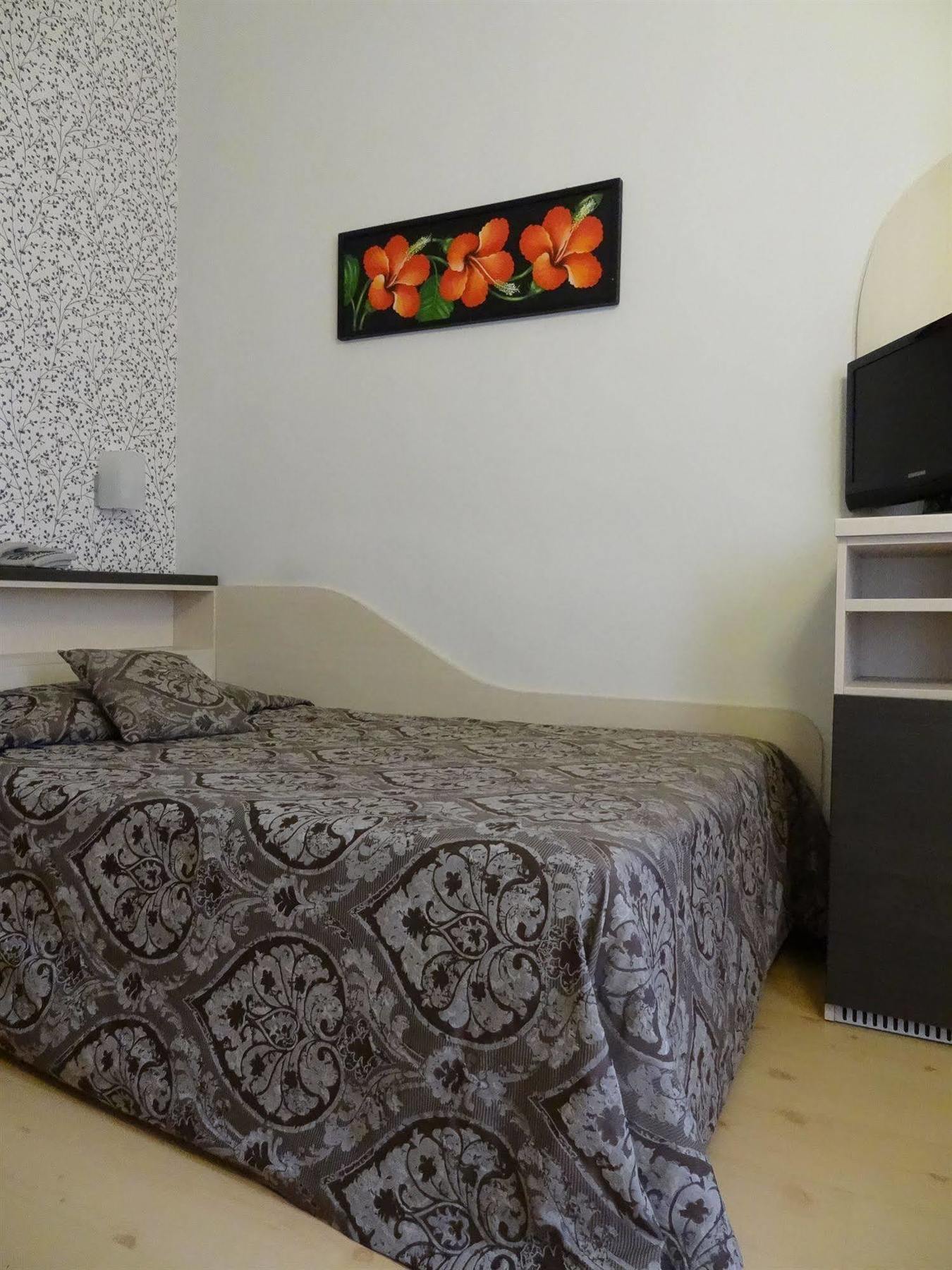 Hotel Piacenza Milaan Buitenkant foto